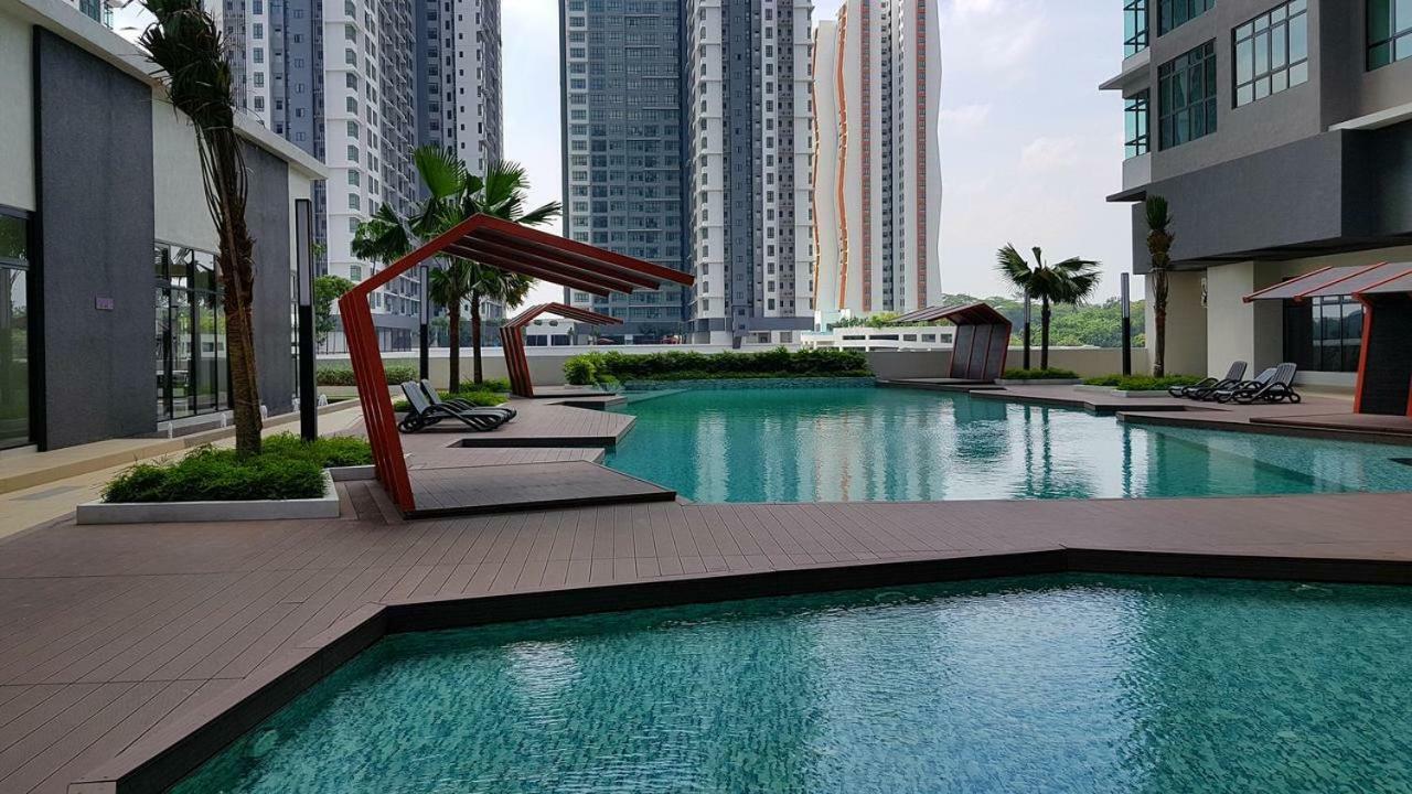 Ferienwohnung I-Walker @ Ioi Conezion Putrajaya Exterior foto